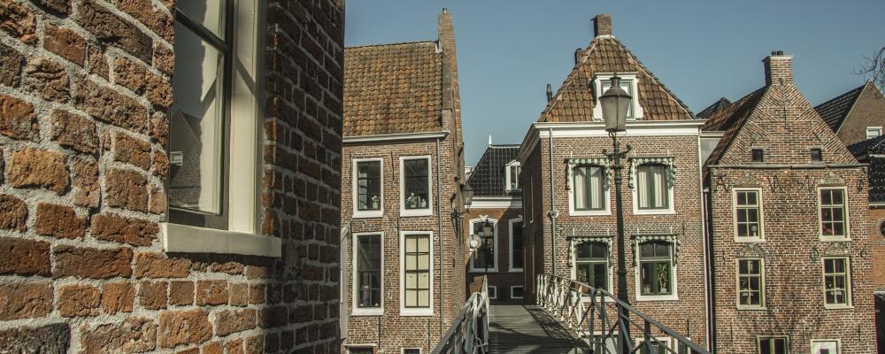 Gamla byggnader i Amsterdam. symbolbild. Foto: Creative Commons Lic. Kredit: Mel 88