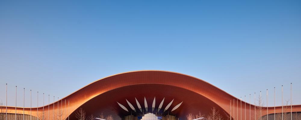 Pekings nya mäss- och kongresscenter Capital International Exhibition & Convention Centre. Foto: Zaha Hadid Architects och Architecture MasterPrize.