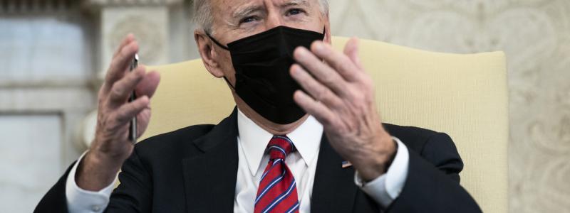 Evan Vucci/AP/TT: President Joe Bidens stödpaket på 1|900 miljarder dollar, på väg att godkännas i kongressen, har gett upphov till en utbredd inflationsoro i USA, med stigande långräntor och börsturbulens som följd. Arkivbild.