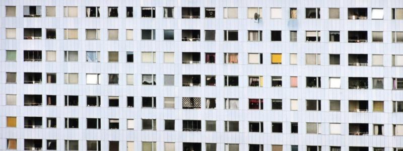 Pawel Flato/TT: Stora fastighetsvärden är på väg att raderas ut och byggandet tvärnitar, varnar Handelsbanken i en färsk rapport. Arkivbild.
