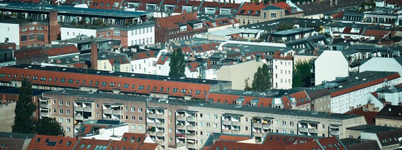 Markus Schreiber/AP/TT: Bopriserna i Tyskland faller dramatiskt. Arkivbild med vy över Berlin.