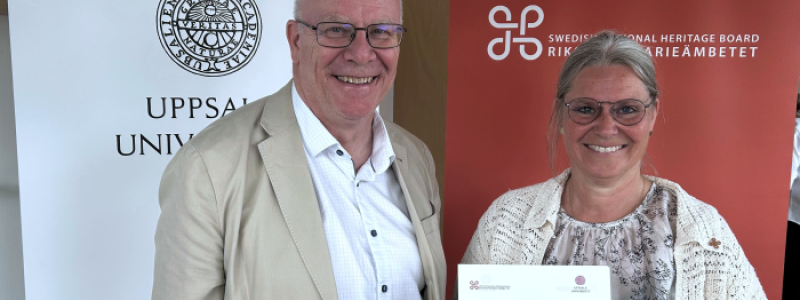 De som undertecknar samarbetet är rektor Anders Hagfeldt och riksantikvarie Susanne Thedéen. Anders Hagfeldt är rektor för Uppsala universitet, som firar 550-årsjubileum nästa år, och Susanne Thedéen är chef över Riksantikvarieämbetet, som med sina 396 år är en av Sveriges äldsta myndigheter. Fotograf/Källa: Wenche Solberg (CC BY-NC-ND)
