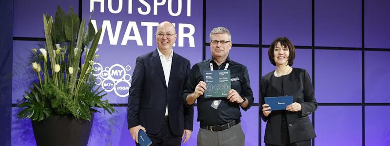 Peter Jocic, Qvantum COO, receives The Design Plus Award powered by ISH. Foto: Johan Marklund
