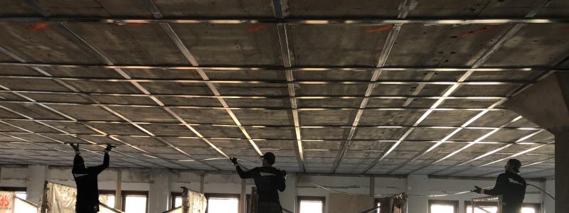 ”I projektet använde vi cirka 40 000 meter kolfiberlaminat och 8000 meter kolfiberväv – en volym som gör Kv. Lybeck till ett av Europas största kolfiberprojekt,” säger Simon Dahlberg, VD på Strong Solutions, om Kv. Lybeck. Pressbild: Strong Solutions