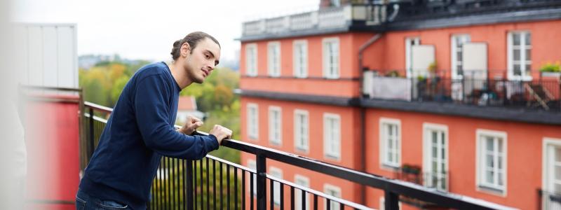 Både villa- och bostadsrättspriserna i Sverige sjönk med 1 procent den senaste månaden, medan bostadsrättspriserna i Stockholm steg. Det visar nya siffror från Svensk Mäklarstatistik. Foto: Länsförsäkringar Fastighetsförmedling