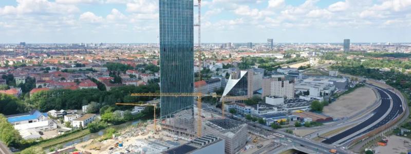 Berlins högsta byggnad, Estrel Tower. Foto: Byggherre:  Estrel Tower Besitz GmbH & Co. KG. Arkitekt: Barkow Leibinger