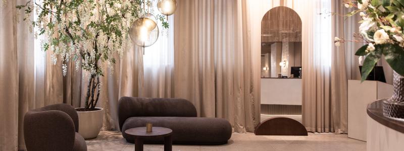 På kasinot används flera olika stenmaterial i inredningen. Foto: Kanozi Arkitekter