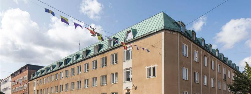 Fastigheten Wattrang 21 ligger i ett centralt kvarter i Karlskrona. Pressbild: Kåpan Fastigheter