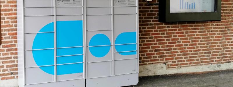I porten till Ebos fastighet på Norregatan i centrala Eslöv står de mest frekvent använda paketboxarna. Foto: Ebos