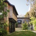 Den renoverade villan i Cow Hollow kombinerar bevarad fasad med moderniserad interiör och öppna ytor. Obs! Det finns fler bilder av interiören i slutet av artikeltexten. Foto: Joe Fletcher