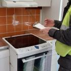 Inventering av ett kök i fastigheten Draken 17 Foto: Einar Mattsson