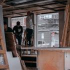 Bland annat föreslås det att tillbyggnader upp till 30 kvadratmeter blir lovfria och får uppföras för alla typer av byggnader, även flerbostadshus och andra byggnader. Foto: H&CO/Unsplash