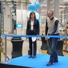 Invigning Pernilla Öhlin Global Logistics Manager och Annelie Petersson Warehouse Manager. Foto: Roxtec