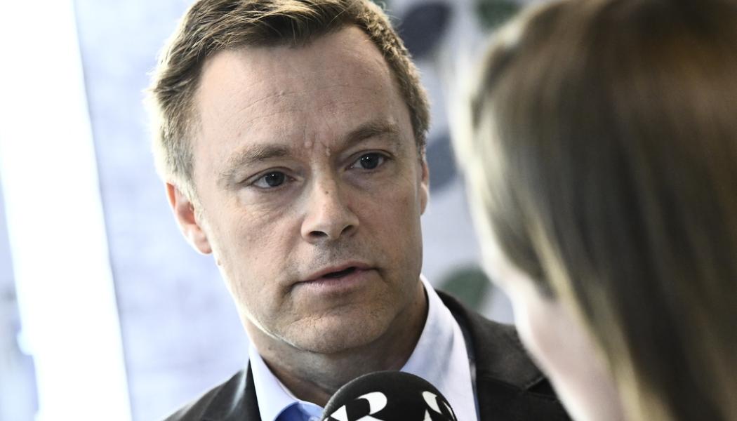 Claudio Bresciani/TT: Finansinspektionens chefsekonom Henrik Braconier vill inte pausa amorteringen. Arkivbild.