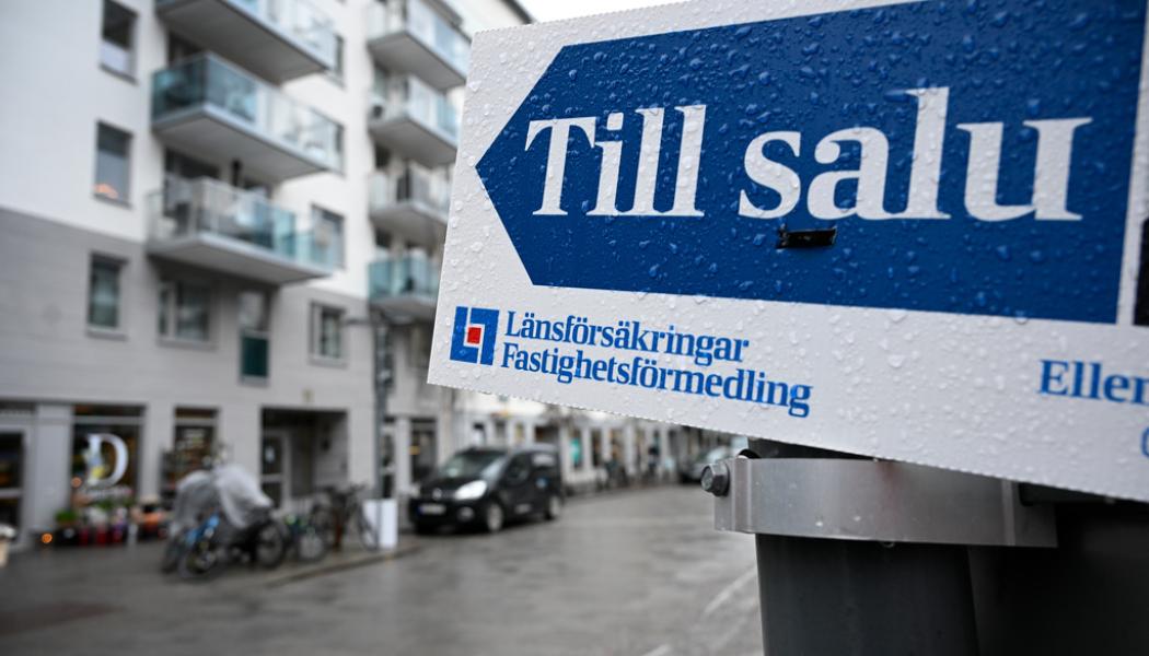 Anders Wiklund/TT: Bostadsrättsmäklare tror inte på en lika stor utveckling av efterfrågan som under förra kvartalet. Arkivbild.