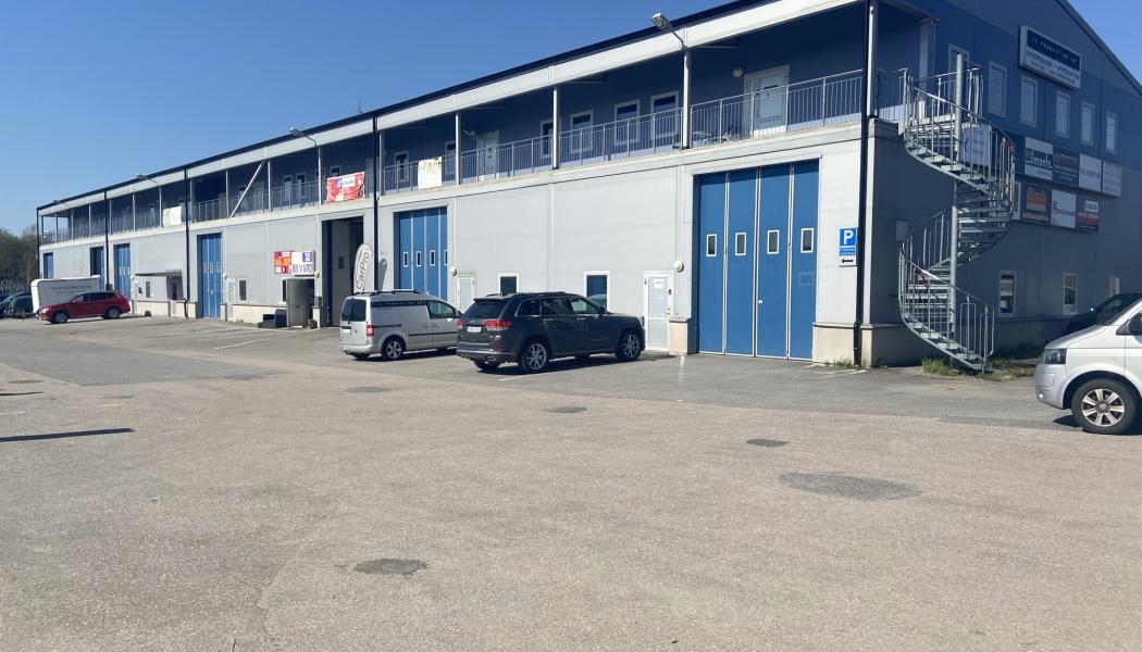 Areim gör sitt största förvärv inom lager och lättindustri