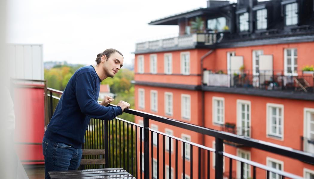 Både villa- och bostadsrättspriserna i Sverige sjönk med 1 procent den senaste månaden, medan bostadsrättspriserna i Stockholm steg. Det visar nya siffror från Svensk Mäklarstatistik. Foto: Länsförsäkringar Fastighetsförmedling