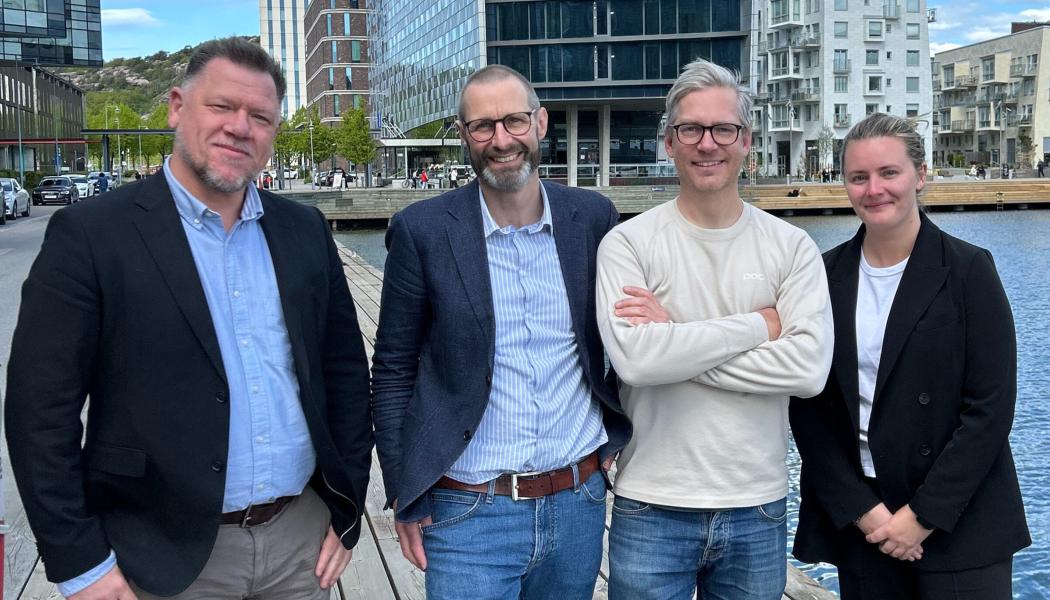 Från vänster: Magnus Kennedy, Siemens, Johan Lockne, TechSeed, Jacob Bentzel, TechSeed, Frida Ahlberg, Siemens Siemens och TechSeed. Pressbild: Siemens