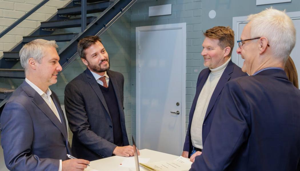 Huddinge Samhällsfastigheter hade i början av december besök av representanter från European Investment Bank (EIB) för samtal om investeringar i fastighetsbeståndet för minskad energianvändning och det EU bidrag som ska delfinansiera projektet.