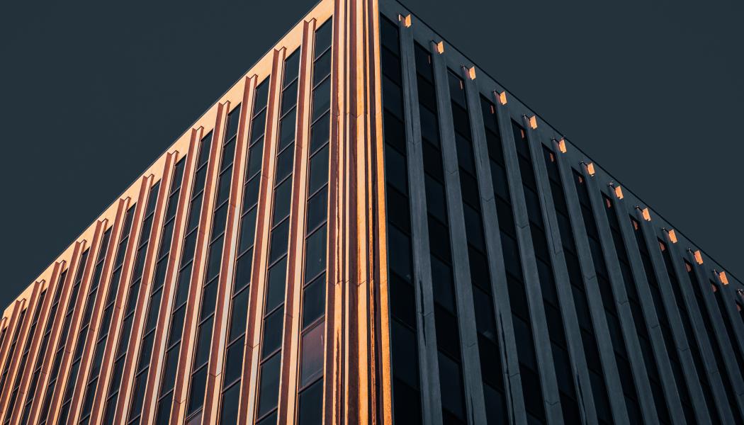 Höghus. Foto: Ravi Patel / Unsplash