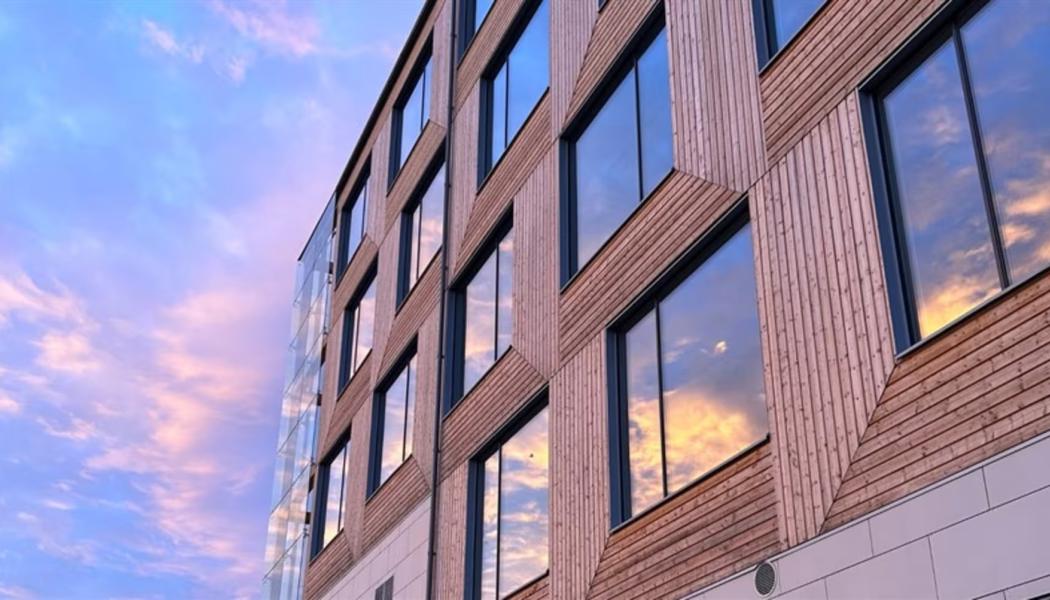 Ett och ett halvt år efter byggstart kunde byggnaden på 7 400 kvadratmeter BTA invigas som det först färdigställda projektet i Science Village. Fotograf: Agnes Lindholm.