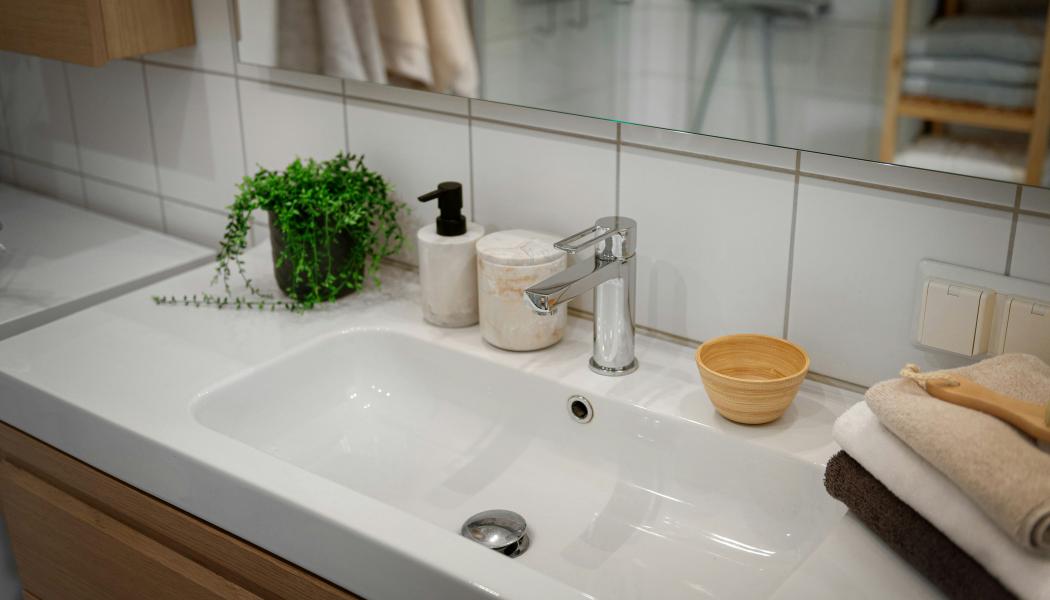 Efter en svacka under våren visar den senaste Säker Vatten Barometern att de auktoriserade VVS-företagen går starkt in i hösten. Foto: Alex Tyson/Unsplash