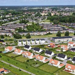 Fredrik Sandberg/TT: Nu sjunker både villor och bostadsrätter i pris. Arkivbild.