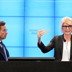 Henrik Montgomery/TT: Moderatledaren Ulf Kristersson och partiets ekonomiskpolitiska talesperson, Elisabeth Svantesson, ser mörkt på ekonomin.