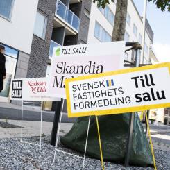 Fredrik Sandberg/TT: Utbudet på bostadsmarknaden är rekordstort. Men köparna avvaktar. Arkivbild.