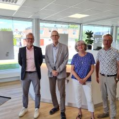 Från vänster i bild: Torbjörn Friberg vd HSB Nordvästra Götaland, Sören Pettersson ordförande HSB Nordvästra Götaland, Marita Bengtsson ordförande AB Bostäder och Karl Alexandersson vd AB Bostäder. Foto: HSB