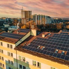 Solpaneler på tak. Pressbild: Bixia