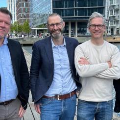 Från vänster: Magnus Kennedy, Siemens, Johan Lockne, TechSeed, Jacob Bentzel, TechSeed, Frida Ahlberg, Siemens Siemens och TechSeed. Pressbild: Siemens