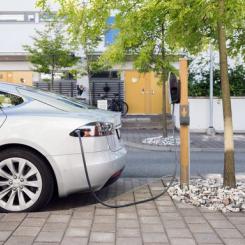 Fastighetsägare vill medverka till klimatsmartare fordonsflotta. Foto: Fastighetsägarna