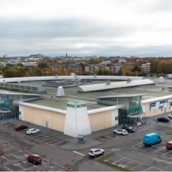 På Nova finns 26 000 kvm service, butiker och restauranger på fem minuters cykelavstånd från Lunds centrum. Foto: Carl Ljungberg