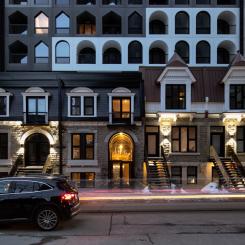 LINK-tornet i Montréal kombinerar nya studentbostäder med bevarade viktorianska fasader från Shaughnessy Village. OBS! Det finns fler bilder längst ner i slutet av artikeln. Foto: ACDF Architecture, kredit: Adrian Williams.